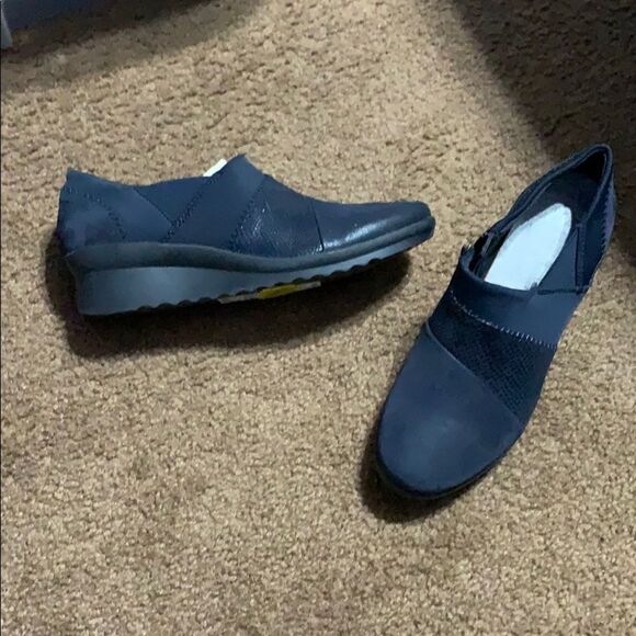 New Clark’s Caddell Denali bootie. Size 6.5 - Picture 6 of 6